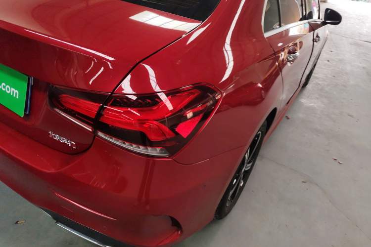 Used Mercedes-Benz A-Class 2022 Revised Version A 200 L Sport Sedan Fashionable Style
