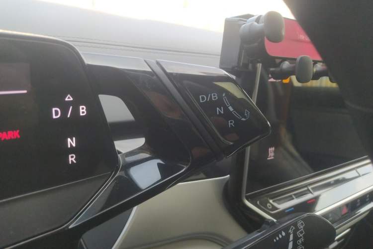 Used Volkswagen ID.6 CROZZ 2022 Long-Range Lite PRO Edition