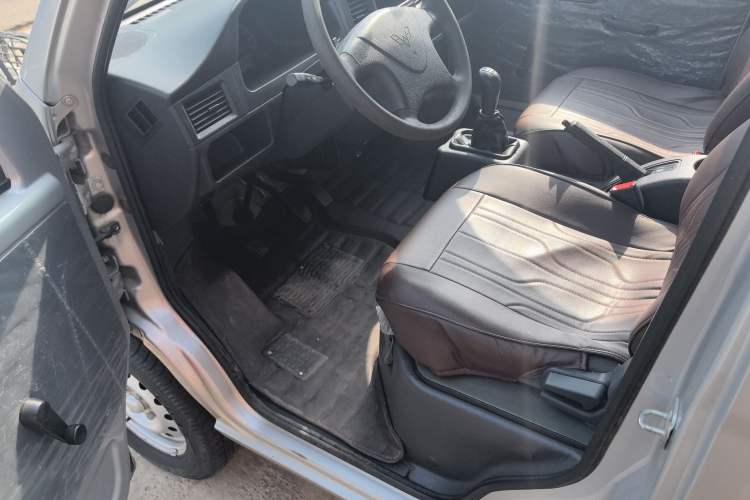 Used Wuling Zhiguang 2020 1.2L Practical Model China VI LSI