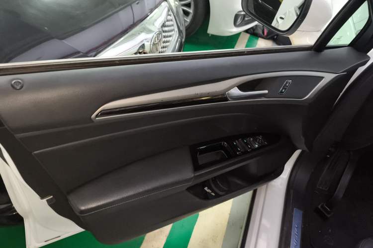 Used Ford Mondeo 2013 2.0L GTDi 200 Fashion Edition
