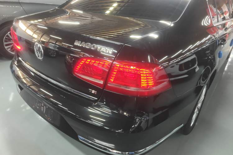 Used Volkswagen Magotan 2016 1.8TSI Smart Enjoyment Leading Model
