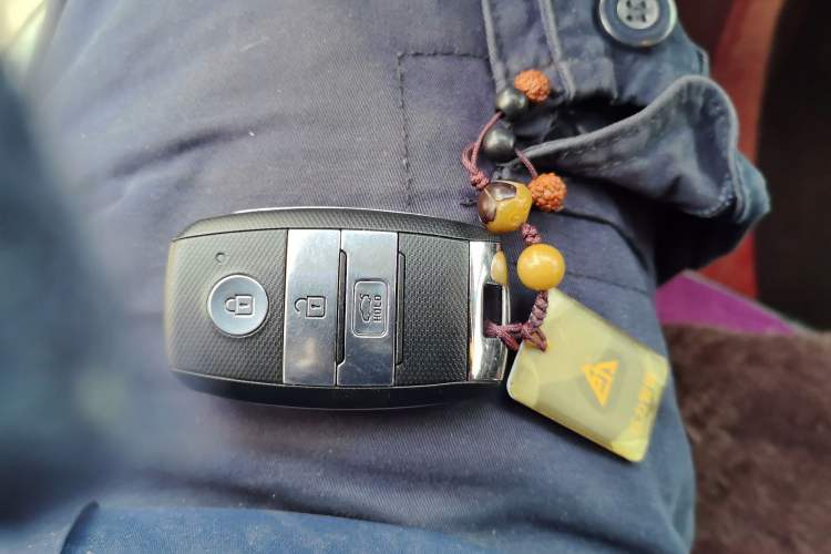 Used Kia KX Cross 2018 1.6L Automatic Dynamic Sunroof Version
