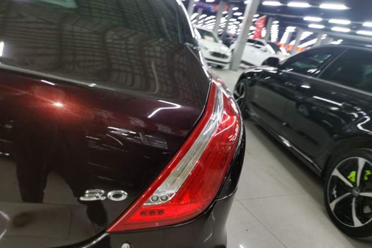 Used Jaguar XJ 2014 XJL 3.0 SC Two-Wheel-Drive Panoramic Business Edition