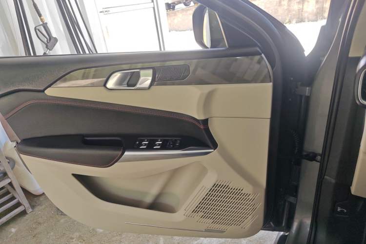 Used Lynk & Co 02 2018 1.5T DCT Two-Wheel Drive Zhaoban China V Standard