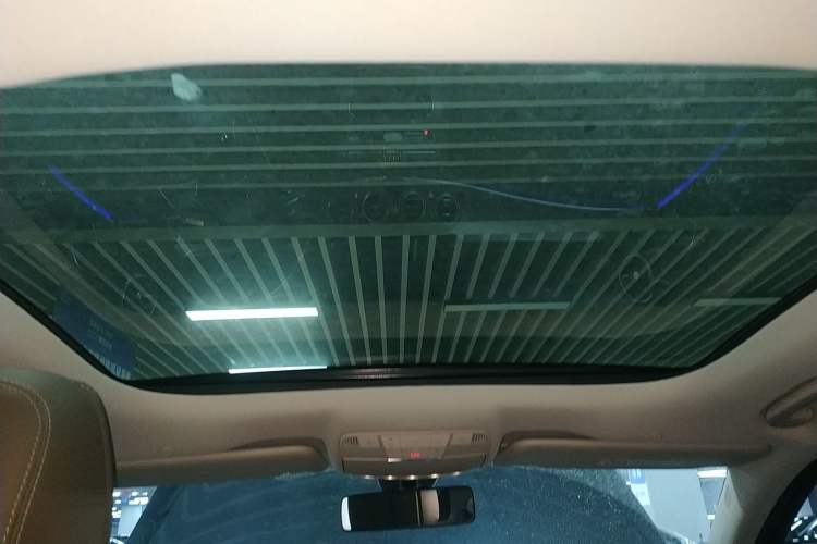 Used Mercedes-Benz E-Class New Energy 2022 Restyled E 350 e L Plug-in Hybrid Sedan
