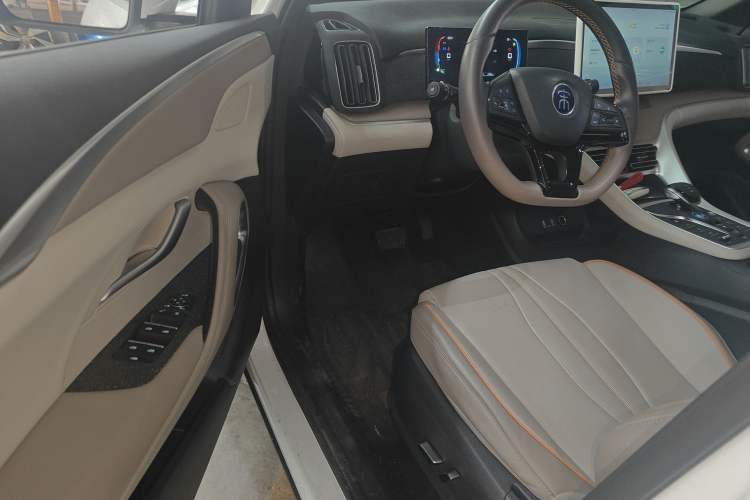 Used BYD Song Pro New Energy 2023 Champion Edition DM-i 71KM Beyond Model
