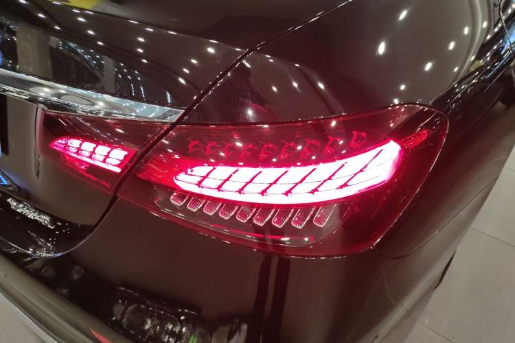 Used Mercedes-Benz E-Class 2023 Restyled E 300 L Sporty and Stylish Edition
