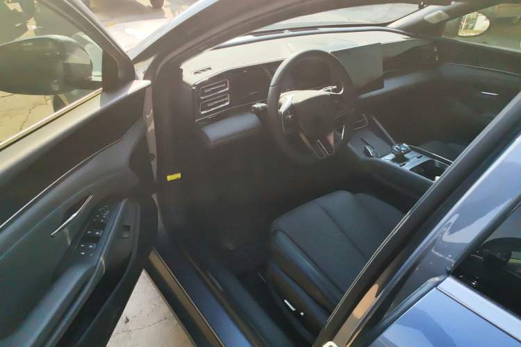 Used BYD Qin L 2024 DM-i 120KM Beyond Model