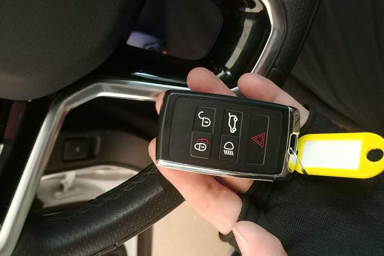 Used Land Rover Range Rover Evoque 2022 Facelifted Aurora L 249 PS R-Dynamic Luxury Edition
