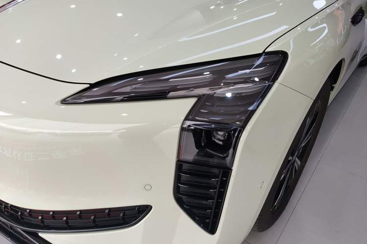 Used Hongqi EH7 2024 820 Pro Honor Edition
