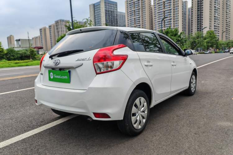 Used Toyota YARiS L 2015 1.5E Automatic Charm Edition
