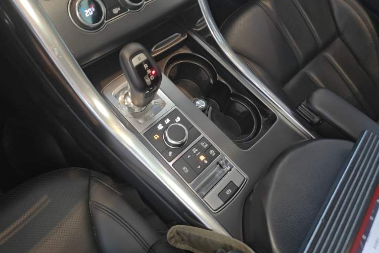 Used Land Rover Range Rover Sport 2017 3.0 SC V6 SE
