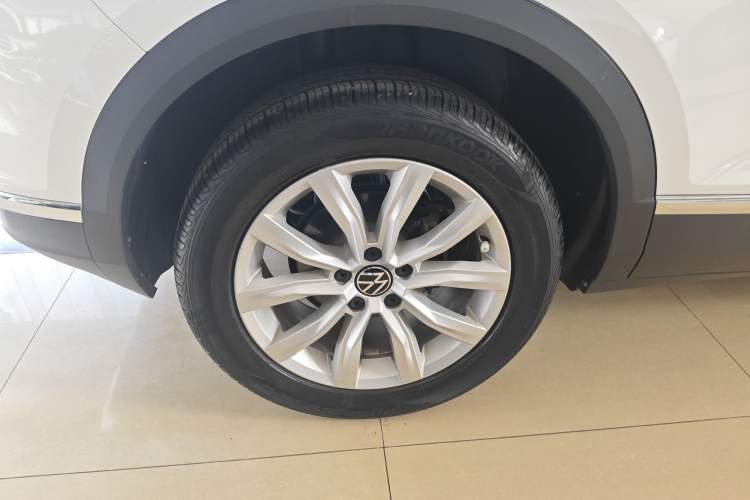 Used Volkswagen T-ROC 2021 280TSI DSG Two-Wheel Drive Elite Connect Edition