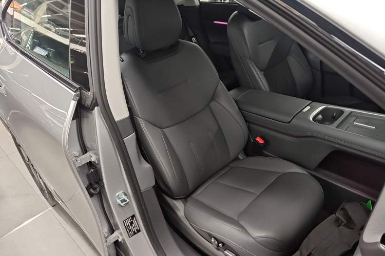 Used XPeng G6 2025 625 Long-Range Max Flagship Edition
