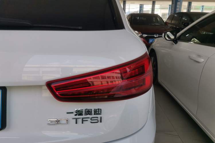 Used Audi Q3 2016 30 TFSI Fashion Model