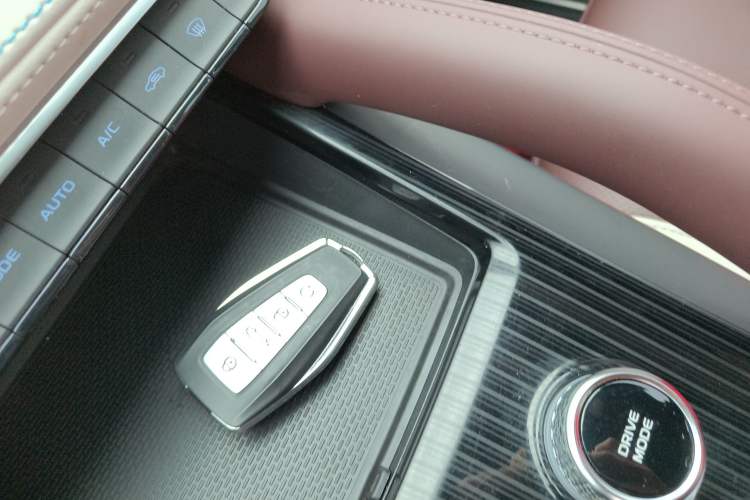 Used Geely Auto Monjaro L 2021 2.0TD DCT EVO Two-Wheel Drive Prestige Version
