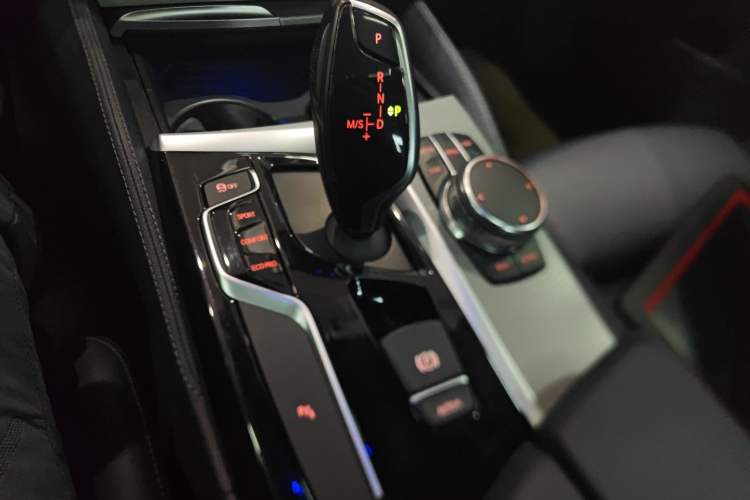 Used BMW 5 Series 2018 525i M Sport Package
