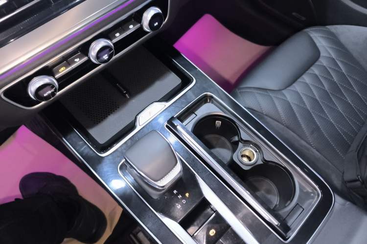 Used Hongqi HS5 2023 2.0T Qixiang Pro Edition
