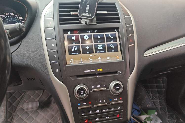 Used Lincoln MKC 2018 2.0T Two-Wheel Drive Deluxe Edition
