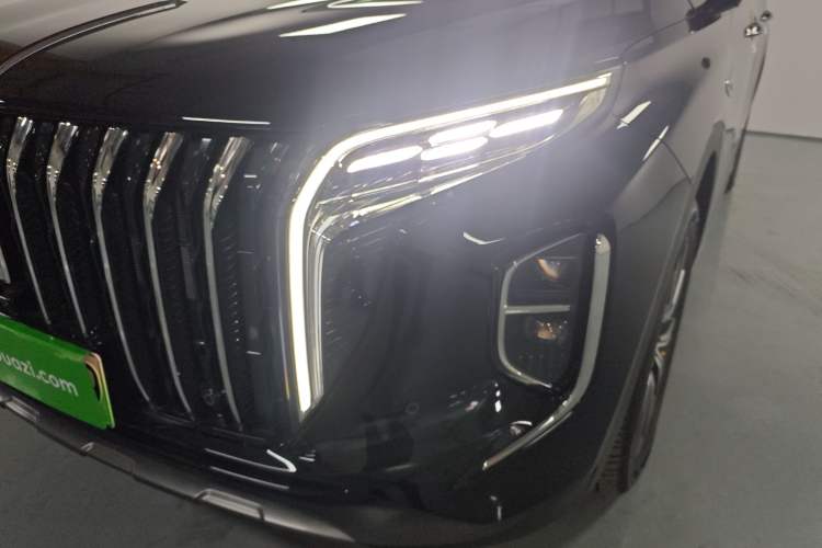 Used Hongqi HS7 PHEV 
