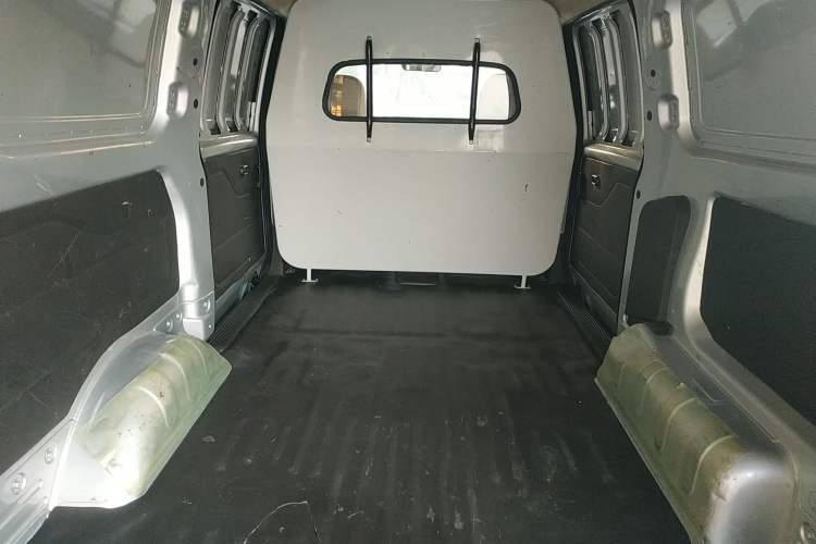 Used Wuling Hongguang V 2021 1.5L Jingqu Edition Enclosed-Window Vehicle LAR
