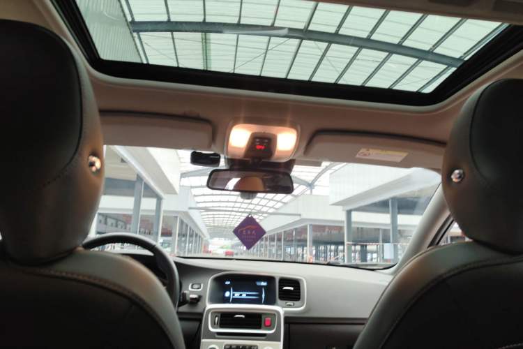 Used Volvo S60 2017 S60L T3 Smart Upgrade Edition
