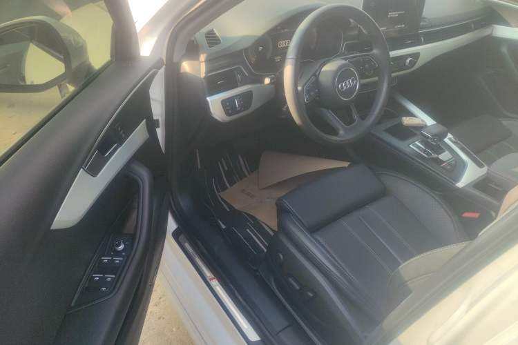 Used Audi A4L 2022 40 TFSI Fashion Dynamic Model
