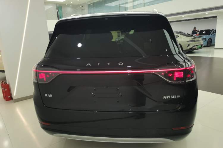 Used Hima AITO M9 2024 All-Electric Ultra Version 100 kWh 6-Seater Model
