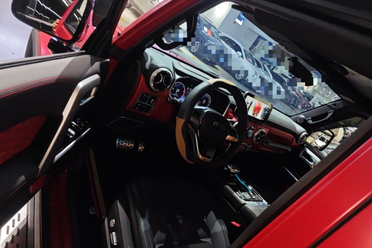 Used  BJ40 2024 2.0D Blade Hero Glory Edition
