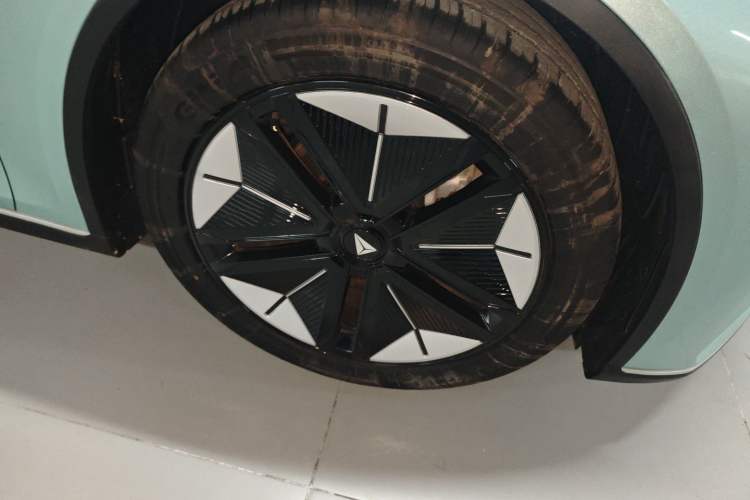 Used  SL03 2022 515 Pure Electric Version
