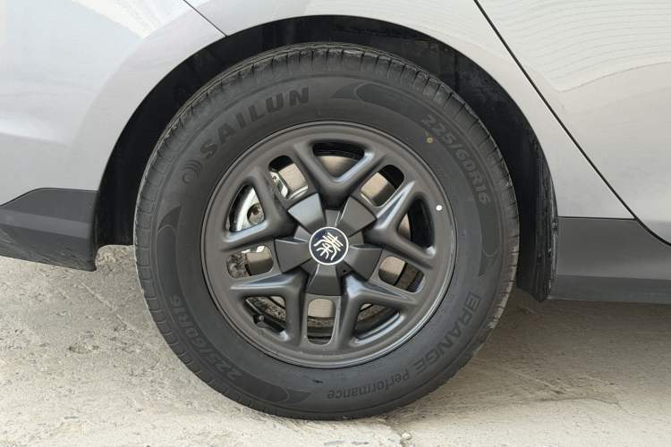 Used BYD Qin PLUS 2025 DM-i Smart Drive 55KM Leading Model
