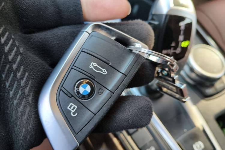 Used BMW X5 2015 xDrive28i
