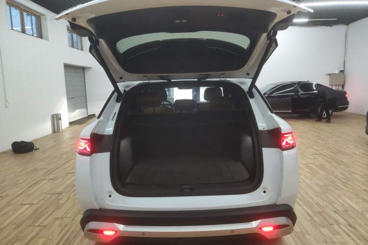 Used BYD Song L DM-i 2025 Intelligent Driving Version 160 km Beyond-Range Type