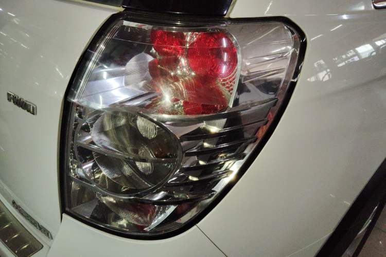 Used Chevrolet Captiva 2014 2.4L 4x4 Flagship Edition 7 Seats