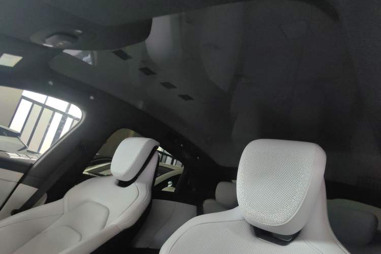 Used  SU7 2024 Rear-Drive Long-Range Intelligent Driving Version
