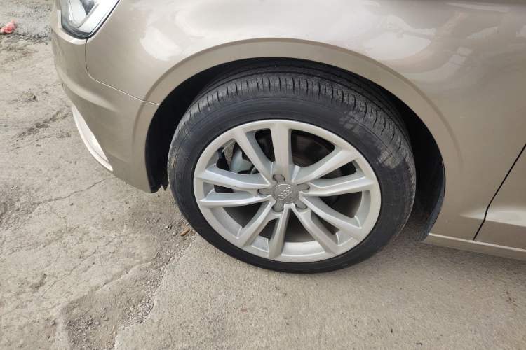 Used Audi A3 2015 Limousine 35 TFSI Millionth Anniversary Comfort Model
