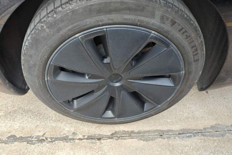 Used Tesla Model 3 2023 Rear-Wheel-Drive Version
