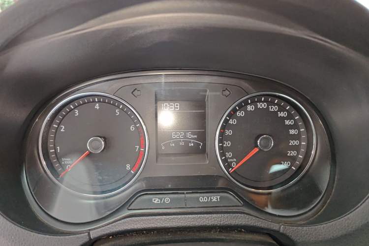 Used Volkswagen Polo 2016 1.6L Automatic Comfort Model
