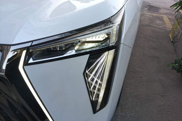 Used GAC Trumpchi M8 2023 Zongshi Series Dual-Motor Flagship Edition