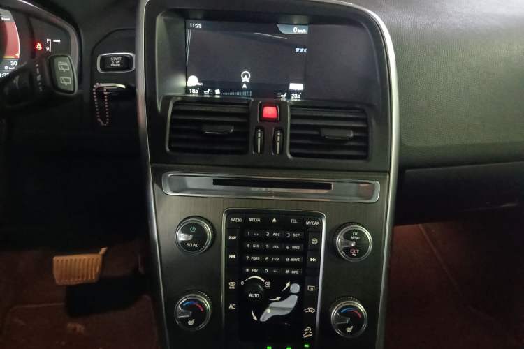 Used Volvo XC60 2015 T5 AWD Zhiyuan Edition