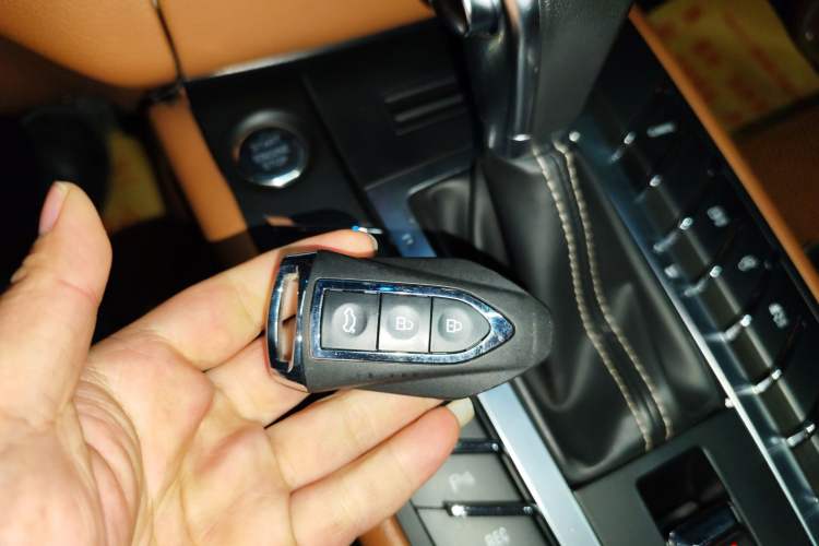 Used Zotye SR9 2017 2.0T Automatic Ultimate Dream Edition