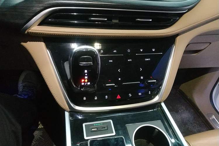 Used Buick GL8 2020 ES Land Cruiser 653T Flagship Model
