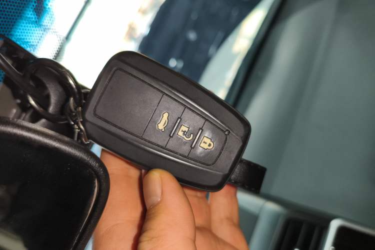 Used Toyota Prado 2018 3.5L Automatic TX-L with Rear-Mounted Spare Tire
