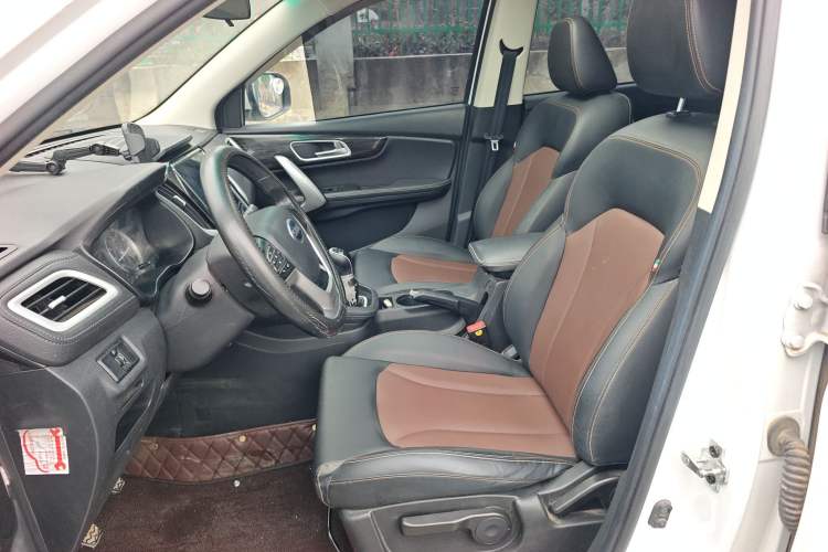 Used SWM X7 2020 2.0L Manual Comfort Version 7 Seats