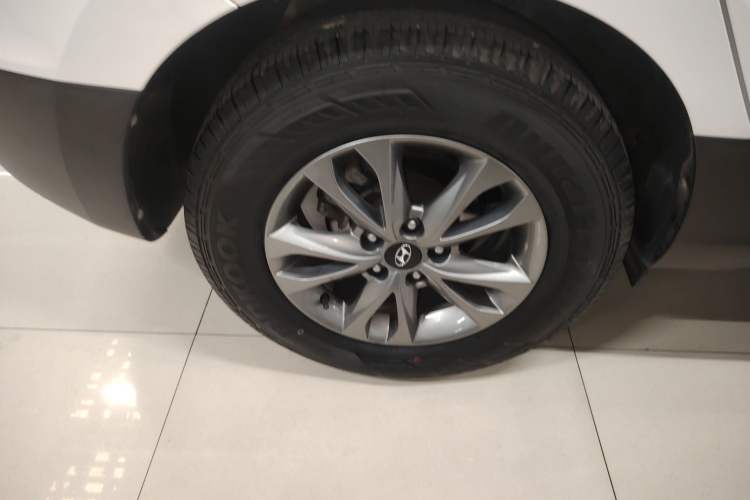 Used Hyundai ix35 2015 2.0L Automatic 2WD Comfort Edition China IV Standard