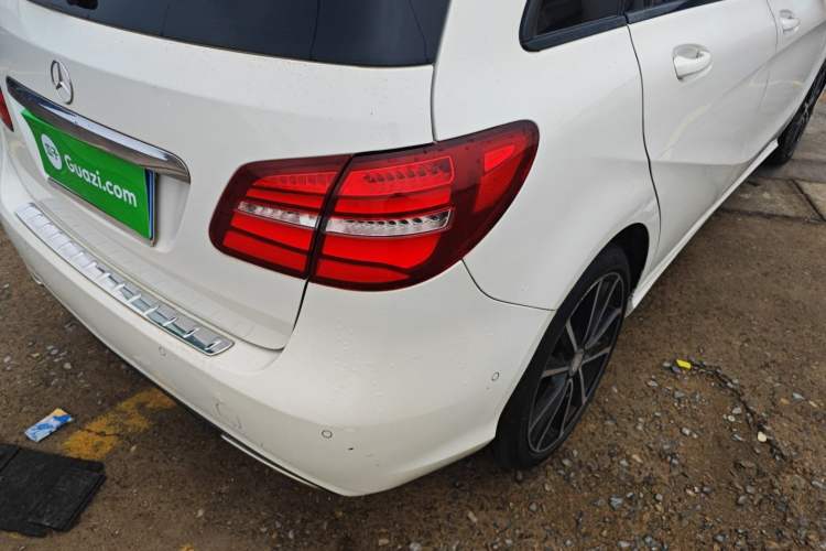 Used Mercedes-Benz B-Class 2015 B 200 Luxury Model