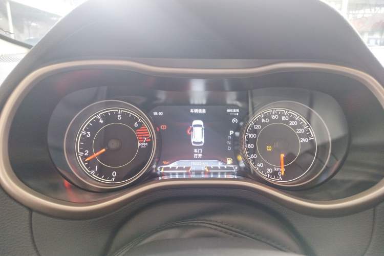 Used  Cherokee 2016 2.4L Leading Smart Version