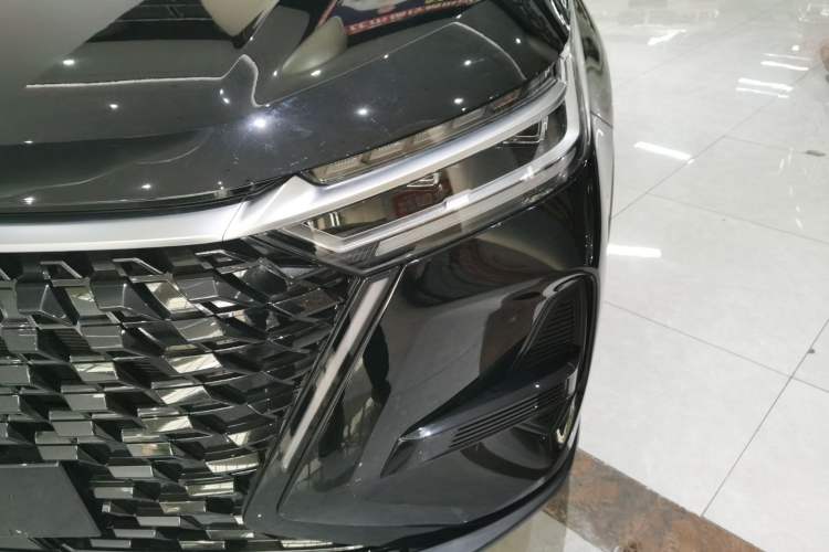 Used Chery Tiggo 8 PRO 2025 290T Two-Wheel-Drive Luxury Edition
