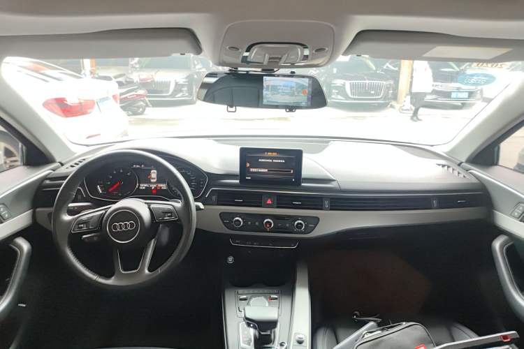 Used Audi A4L 2018 30th Anniversary Edition 40 TFSI Trendy Model
