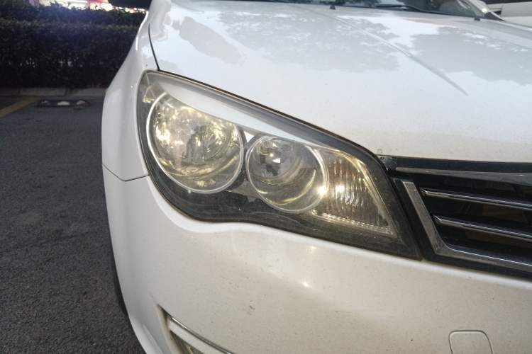 Used Roewe 350 2014 1.5T Manual Jingrui Edition